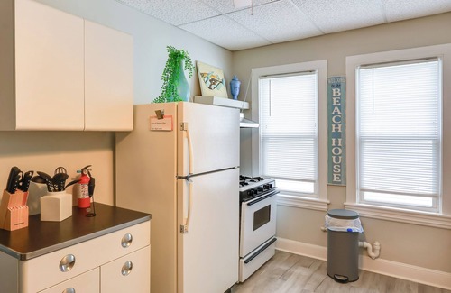 Wall Apartamento | Walk to Ocean Grove Beach: Seaside Haven!
