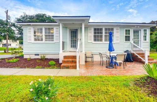Atlantic Beach Casa | Walk to Ocean Pearl Cottage in Atlantic Beach