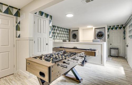 Biloxi Apartamento | Walk to Ocean Springs Beach Condo with Pool!