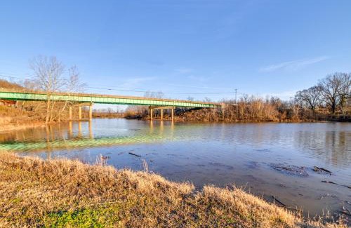 Golconda Casa | Walk to Ohio River Golconda Home with Water Views!