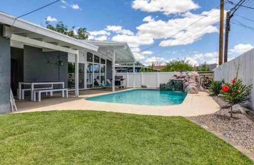 Western Villa Casa | Walk To Old Town, Free Heated Pool W Waterfall