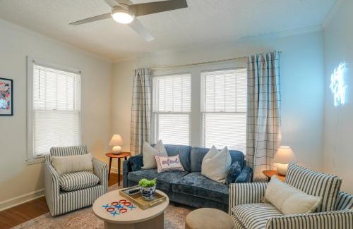 Oxford Casa | Walk to Oxford Square and Ole Miss Central Home!