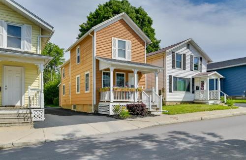Canandaigua Casa | Walk to Parks and Dining Cozy Canandaigua Home!
