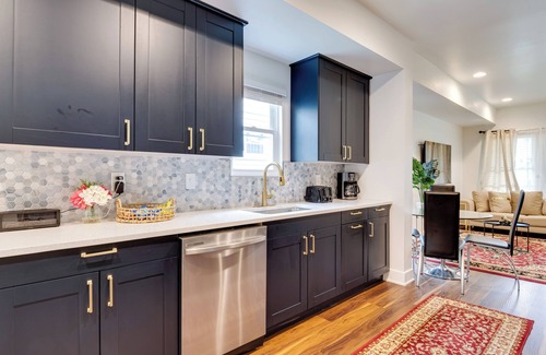 Mapleton/Fall Creek Apartamento | Walk to Parks: Dog-Friendly Gem in Indianapolis!