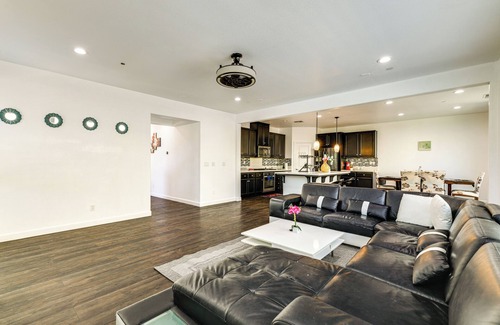 Tracy Casa | Walk to Parks: Mountain House Retreat w/ Patio!