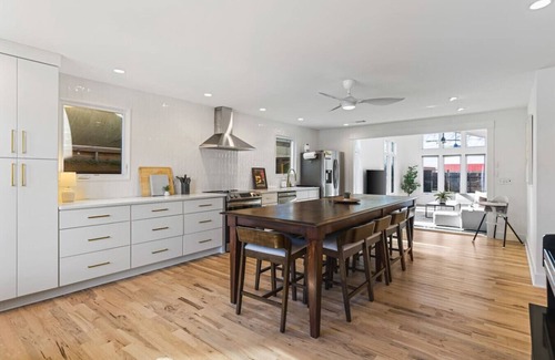 McFerrin Park Casa | Walk to Restaurants - Outdoor Patio with Grill & Fit Pit, 1 Mile to Stadium & Downtown