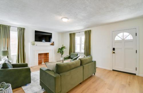 Huntington Casa | Walk to Ritter Park Renovated Home Near Marshall!