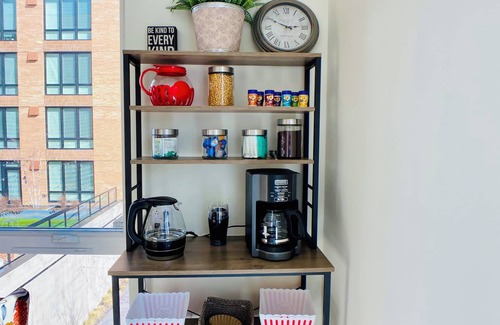 East Central Apartamento | Walk To River Front Park & Convention Center +Free Assigned Parking
