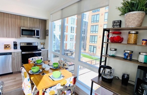 East Central Apartamento | Walk To River Front Park & Convention Center +Free Assigned Parking