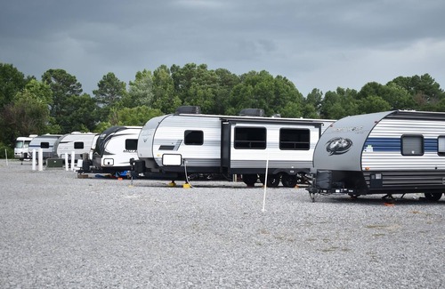 Cullman Alquiler De RV | Walk to ROCK THE SOUTH RV Camping with Generator 4 Night Package Cullman Alabama
