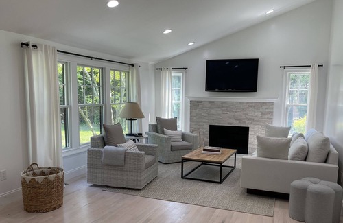 North Haven Cabaña | Walk to Sag Harbor Village and Long Beach