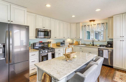 Bay View Casa | Walk to Sandusky Bay: Home w/ Hot Tub & Fire Pit!