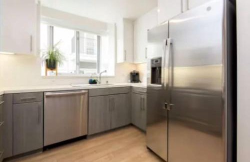 Downtown Apartamento | Walk to Santa Monica Beach Pier Boardwalk Venice