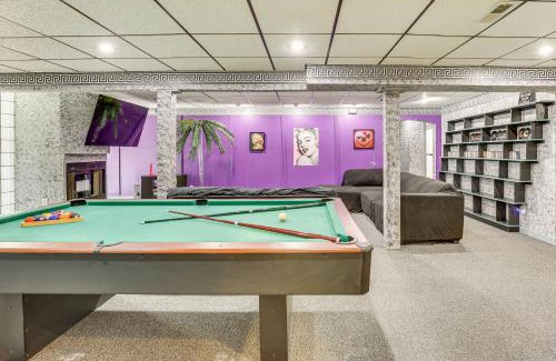 Dover Casa | Walk to School House Winery Home with Deck!