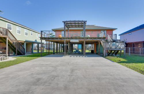 Surfside Beach Casa | Walk to Shore and Restaurants Surfside Beach Home!