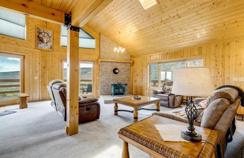 Lander Casa | Walk to Sinks Canyon State Park Spacious Home!