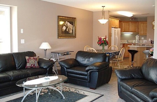 Okanagan-Similkameen Condominio | Ver y caminar hasta el lago Skaha Beach y alojarse en un condominio de lujo.