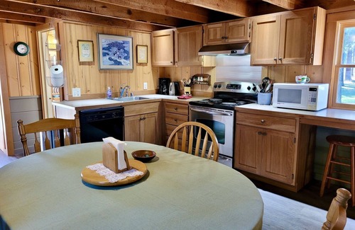 Winthrop Cabina | Walk to Ski Trail! Matt's Cabin at Brown's Farm