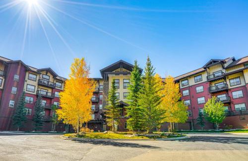 Silvercreek Apartamento | Walk to Slopes Granby Condo with Balcony!