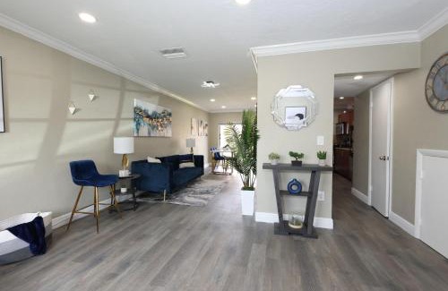 Carol City Casa | Walk to Stadium - 3BR King Bed Haven - Parking