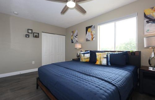 Carol City Casa | Walk to Stadium - 3BR King Bed Haven - Parking