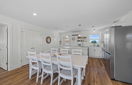 Darnley Cabaña | Walk To Stunning Beach- Cottage With Hot Tub- Little Sandy Cottage Darnley PEI