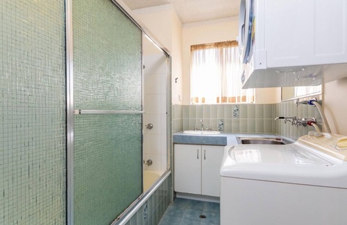 Woorim Apartamento | A pie de Surf Beach, Club y tiendas - Sands Court Boyd St, Woorim