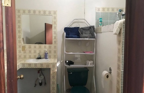 Santa Cruz Casa | Camina a la playa desde un oasis aislado