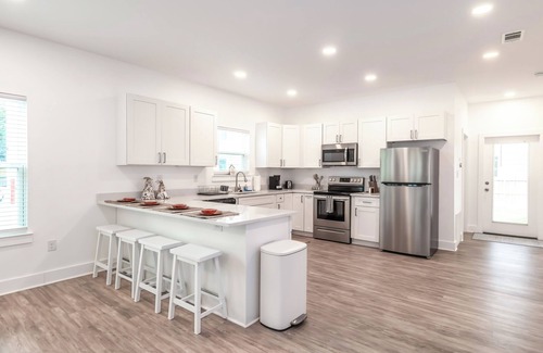 Biloxi Casa | WALK TO THE BEACH & COMES WITH TWO BIKES! BUILT IN 2023