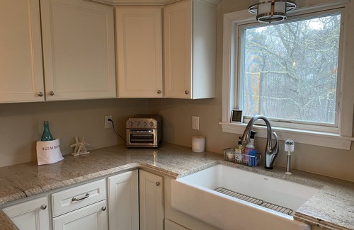 East Falmouth Casa | Walk to the beach from the cutest house ever!!
