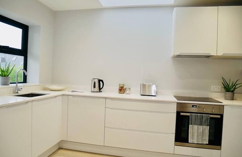 Westbourne Apartamento | ⭐⭐⭐⭐⭐ Hermoso apartamento nuevo cerca de la playa + Netflix, Bournemouth y Poole