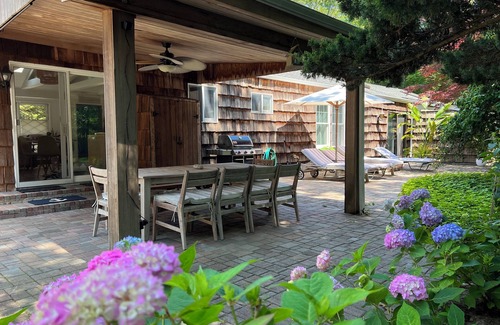 Clearwater Beach Casa | Walk to the Beach Cottage on Lush One Acre