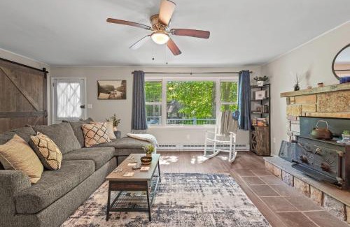 Pocono Lake Casa | Walk to the Lake Firepit and Sunroom Tomhickon