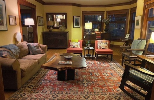 Central District Casa | Walk to the lake from your Classic Seattle Craftsman!