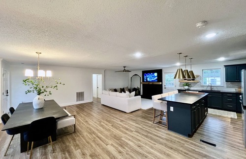 Augusta Casa | Walk to the Masters! Enjoy the spacious back patio or take a dip in the pool!