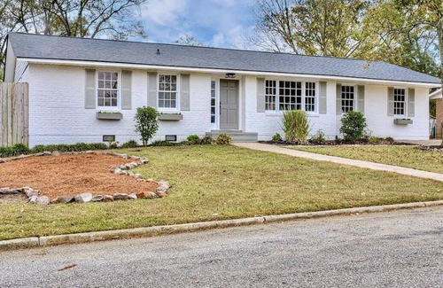 Augusta Casa | Walk to the Masters! Enjoy the spacious back patio or take a dip in the pool!
