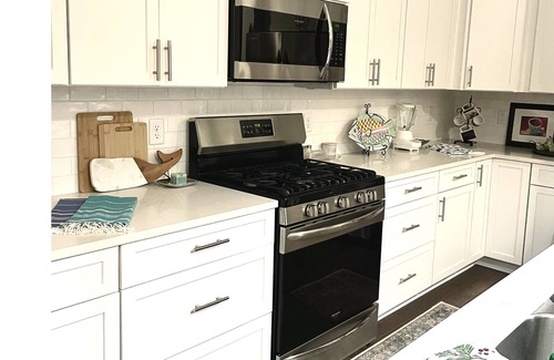 Epworth Acres Villa | Walk to the water … brand new LUXURY villa near St Simons Marina