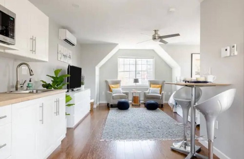 Platt Park Casa | Walk to Top Restaurants From Platt Park Retreat