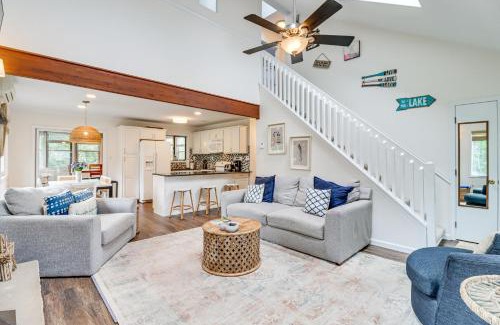 Albrightsville Casa | Walk to Towamensing Trails Beach Home with Hot Tub!