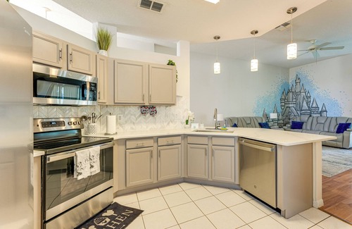 Haines City Casa | Walk to Tower Lake: Family Home in Gated Community