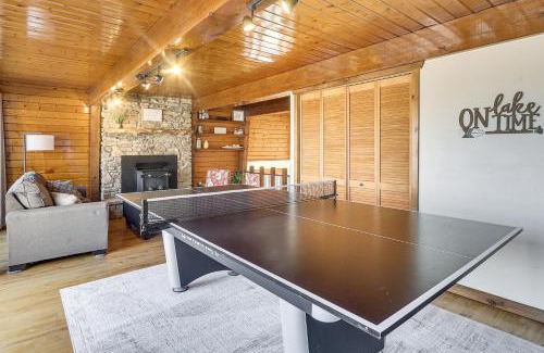 Manhattan Casa | Walk to Tuttle Creek Lake Secluded Scenic Retreat