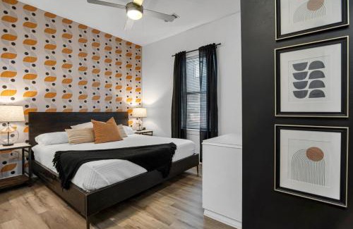 Hillsboro Village Casa | Walk to Vanderbilt and Belmont - Shuffle Board and Free Parking