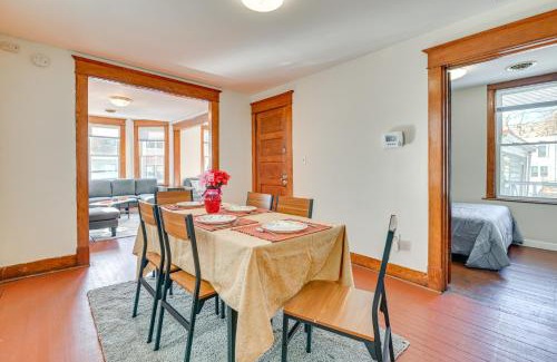 Albany Apartamento | Walk to Washington Park Remote Work-Ready Apt!