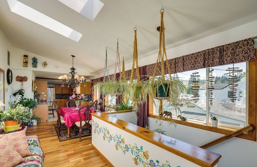 Camano Island Casa | Walk to Water: Camano Home w/ Ocean-View Deck