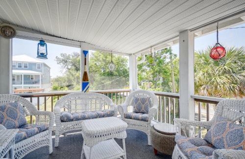 Atlantic Beach Casa | Walk to Water Coastal-Chic Home Near Myrtle Beach