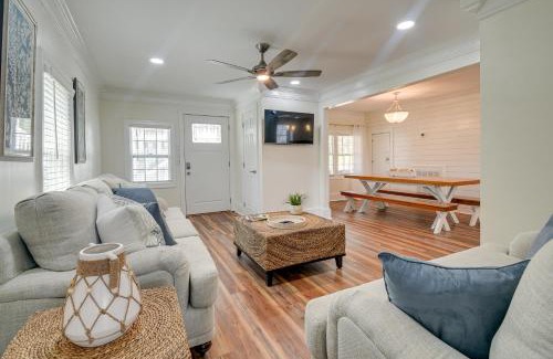 Atlantic Beach Casa | Walk to Water Coastal-Chic Home Near Myrtle Beach