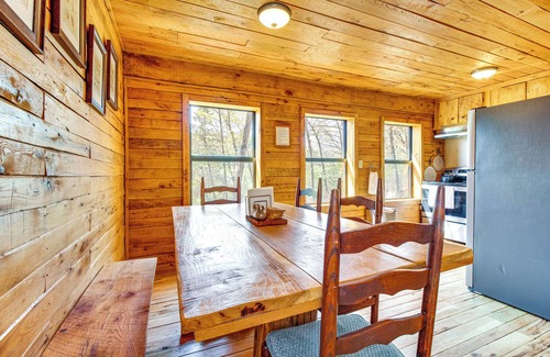 Cotter Cabina | Walk to White River: Cotter Cabin w/ Fire Pit!