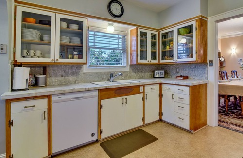 King Casa | Walk to Williams District: Home w/ Hot Tub & Patio