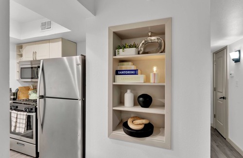 Clarksville Apartamento | Walkable 1st-Floor Austin Stay – King Bed, Pet Friendly, Free Parking, Sleeps 10