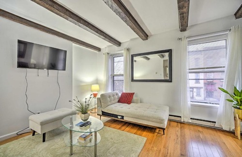 Mansion Area Apartamento | Walkable Albany Apartment, half Mi to Capitol!